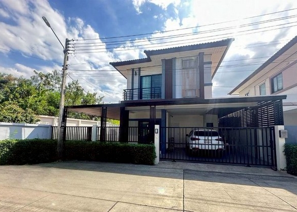 บ้านแฝด2ชั้น หลังริม หมู่บ้านภัทราเลต2หลังริม มีพื้นที่ทำสวนให้เช่าพร้อมเฟอร์