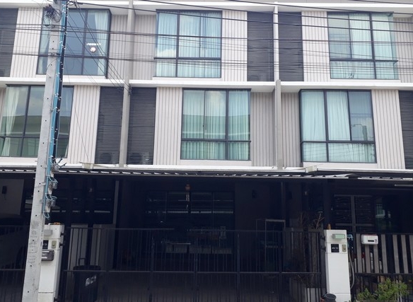 ขายทาวน์โฮม หมู่บ้านพฤกษาวิลล์ 81 รามคำแหง-เสรีไทย
