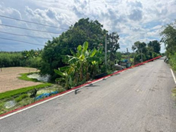 พื้นที่ดิน – มือสอง ติดถนนลาดยาง ใกล้ชุมชน