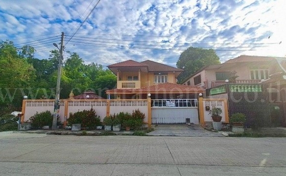 บ้านเดี่ยว เกษมสุวรรณ 5 ตรงข้ามวัดบางโคนม เสนา ราคาถูก