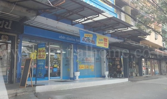 อาคารพาณิชย์ 4.5 ชั้น วังทองหลาง ซอยลาดพร้าว 72 ขายพร้อมผู้เช่าระยะยาว