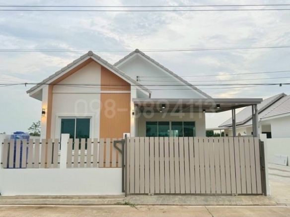 ขายบ้านเดี่ยว มือหนึ่ง ชั้นเดียว 2 หลัง มบ.ศิวลักษม์กรีนวิลล์ คลองหลวง ขนาด 39.3 และ 40 ตรว 3นอน 2น้ำ ต่อเติมครบ พร้อมเข้าอยู่