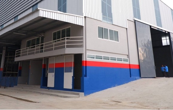 ให้เช่าโกดังขนาด 1500-1600 ตารางเมตร ถนน บางนา – ตราด ( ซอย วัดศรีวารีน้อย )