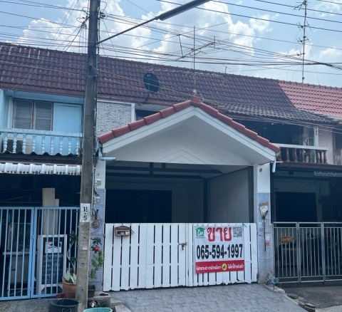 DD รีโนเวทใหม่พร้อมอยู่! ทาวน์เฮ้าส์ 2 นอน 2 น้ำ หมู่บ้านลานทอง ปากเกร็ด ใกล้โรงพยาบาลกรุงไทย เพียง 10 นาที